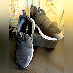 Nautica men’s step in lightweight walking shoe black/ gray size 11 worn once